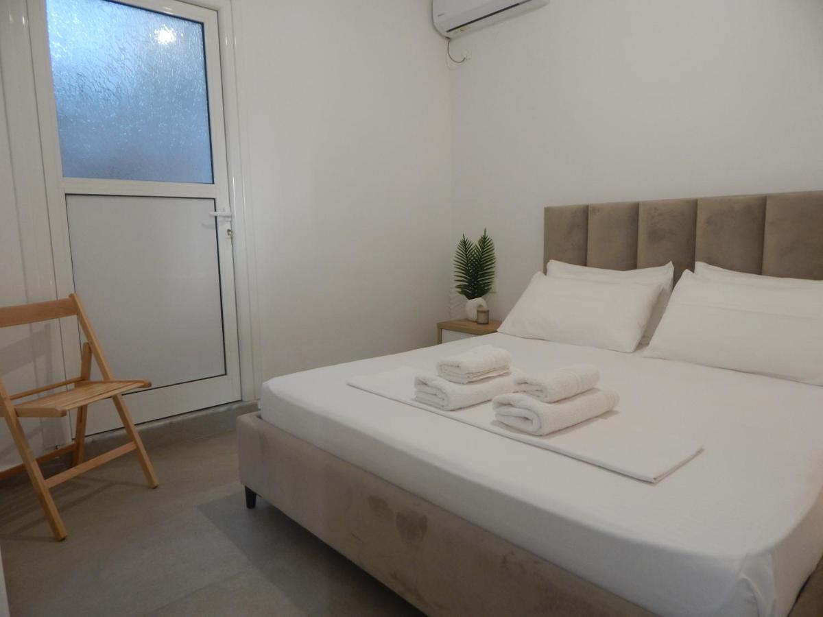 Bel Air Rooms Himare Exterior photo