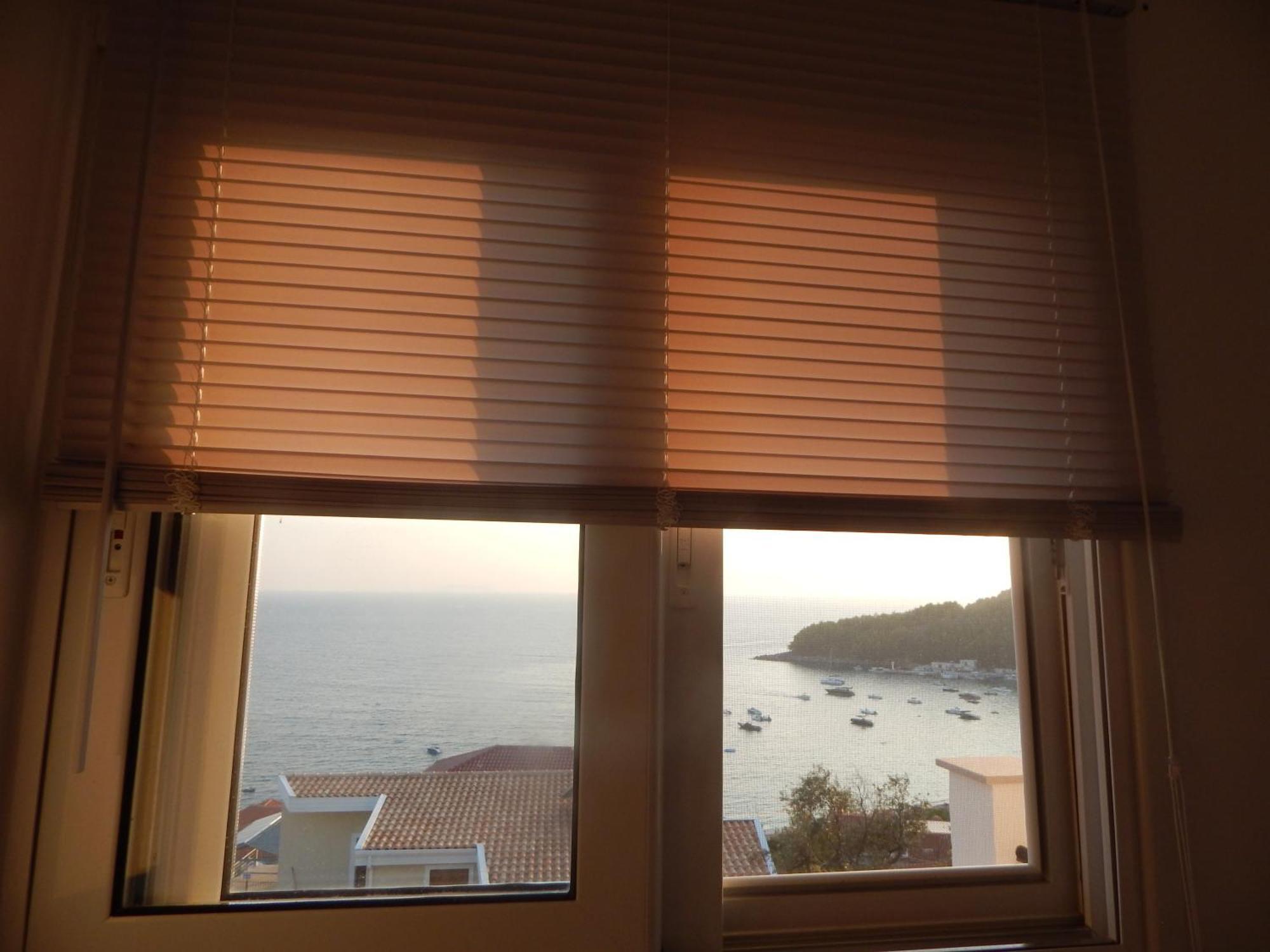 Bel Air Rooms Himare Exterior photo